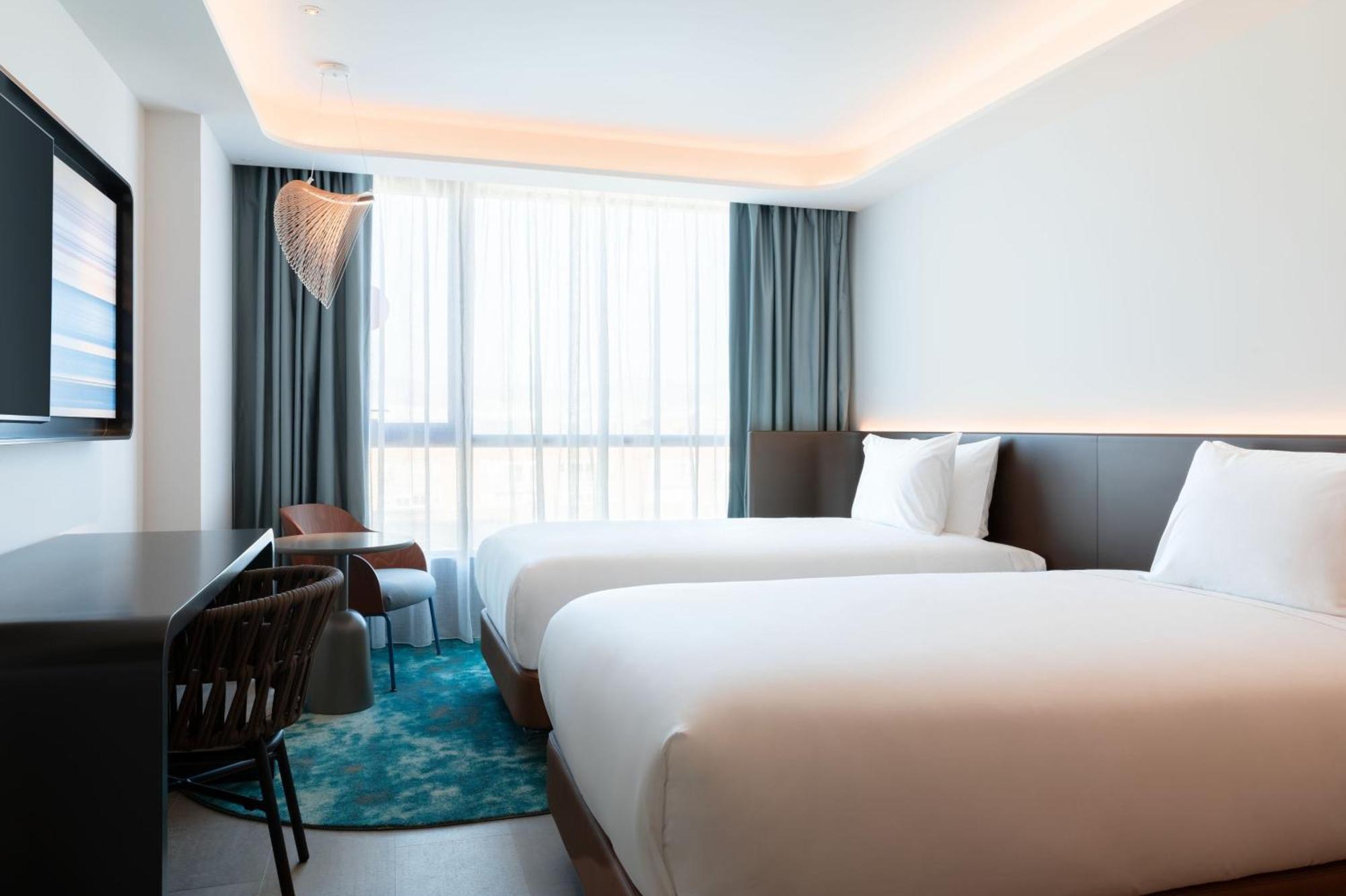 Labtwentytwo Barcelona, A Tribute Portfolio Hotel By Marriott Экстерьер фото