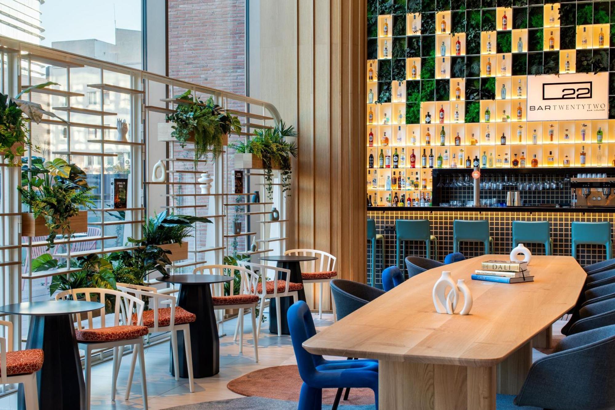 Labtwentytwo Barcelona, A Tribute Portfolio Hotel By Marriott Экстерьер фото