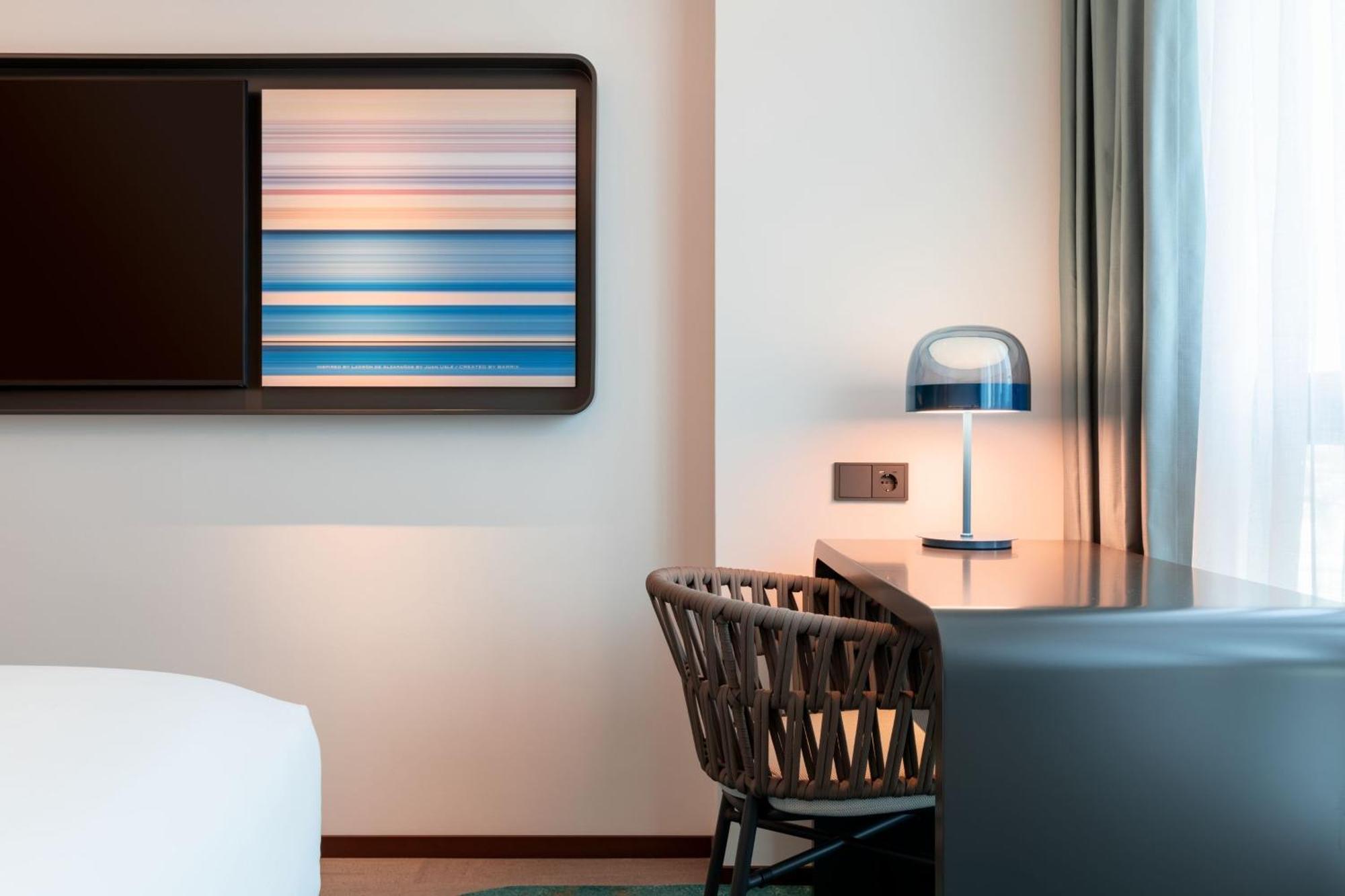 Labtwentytwo Barcelona, A Tribute Portfolio Hotel By Marriott Экстерьер фото